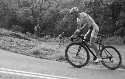 Long-time Hawaii racer Ray Brust on his way to winning the 50+.